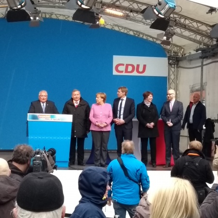 Größeres Bild ansehen Größeres Bild ansehen